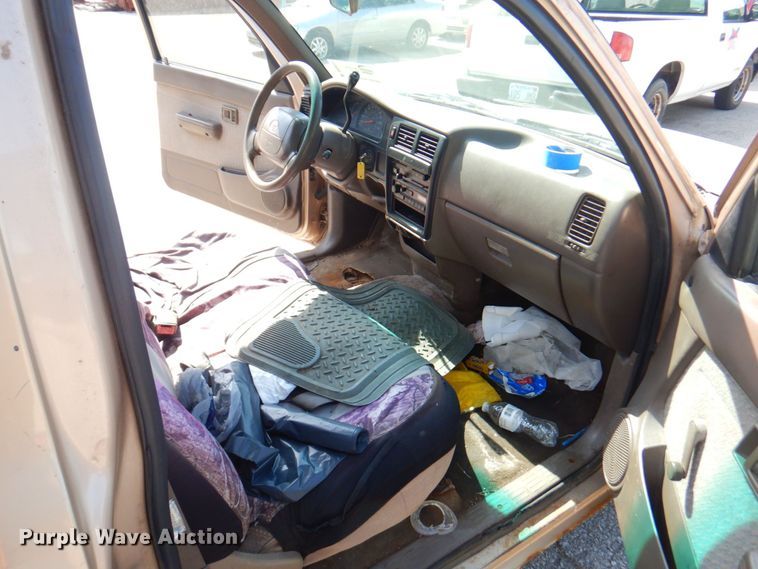 image for item DP4189 1996 Toyota Tacoma  pickup truck