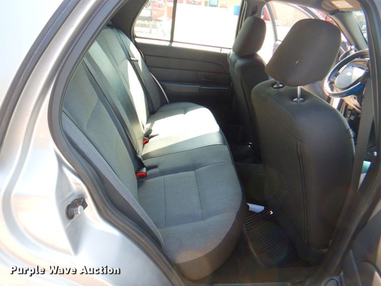 image for item DP4190 2010 Ford Crown Victoria Police Interceptor