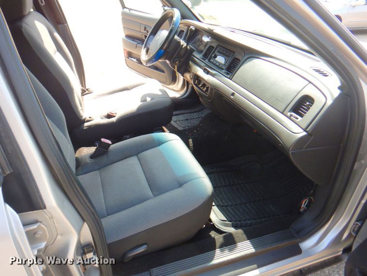 image for item DP4190 2010 Ford Crown Victoria Police Interceptor