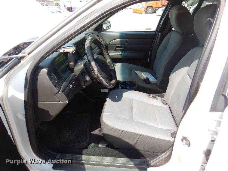 image for item DP4191 2011 Ford Crown Victoria Police Interceptor