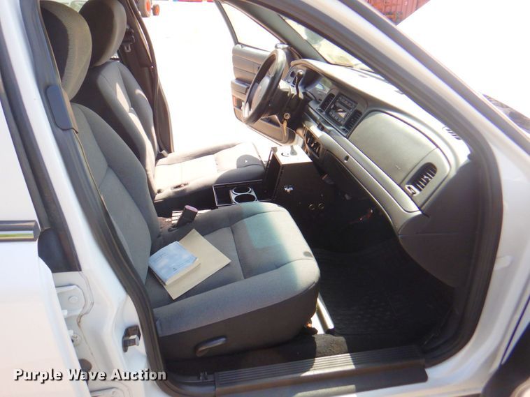 image for item DP4191 2011 Ford Crown Victoria Police Interceptor