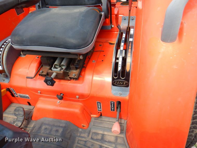 image for item DP4192 Kubota L3830D  MFWD tractor