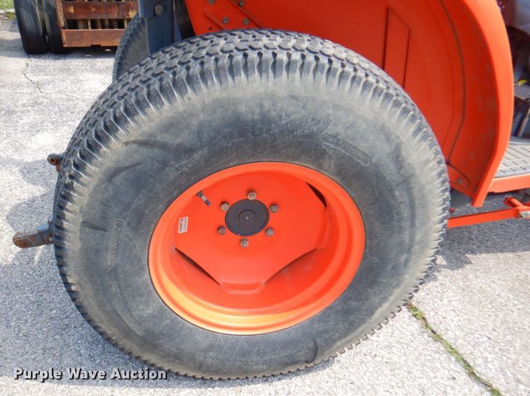 image for item DP4192 Kubota L3830D  MFWD tractor