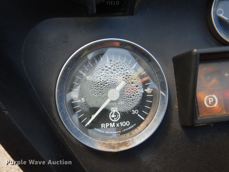 image for item DP4196 Case IH 585  tractor