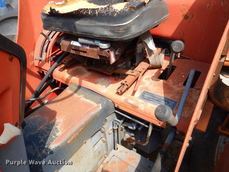 image for item DP4196 Case IH 585  tractor