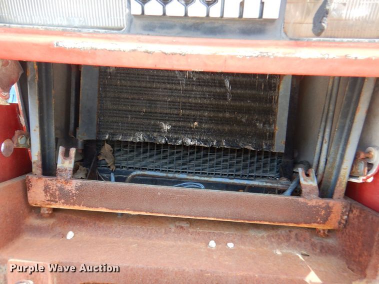 image for item DP4196 Case IH 585  tractor