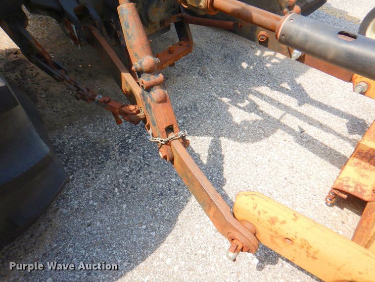 image for item DP4196 Case IH 585  tractor