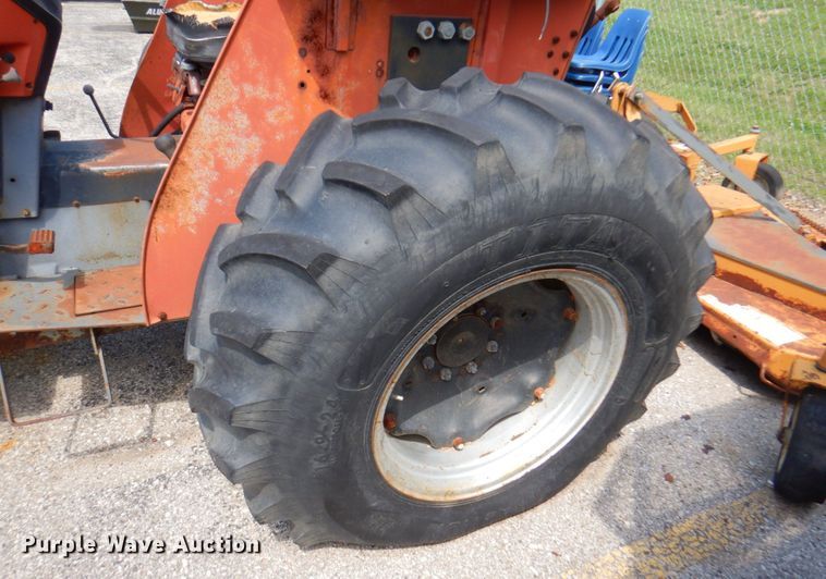 image for item DP4196 Case IH 585  tractor