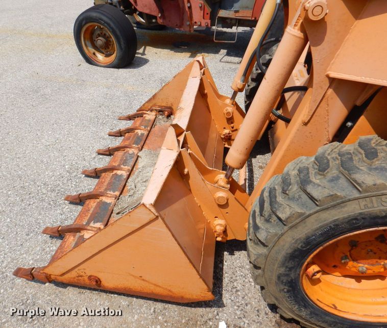 image for item DP4197 1979 Case 1830  skid steer loader