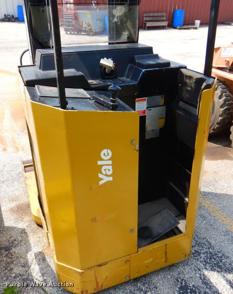 image for item DP4198 2015 Yale NR045AANL36SE089  forklift