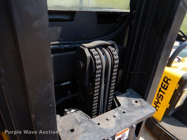 image for item DP4198 2015 Yale NR045AANL36SE089  forklift