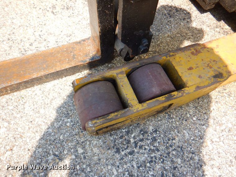 image for item DP4198 2015 Yale NR045AANL36SE089  forklift