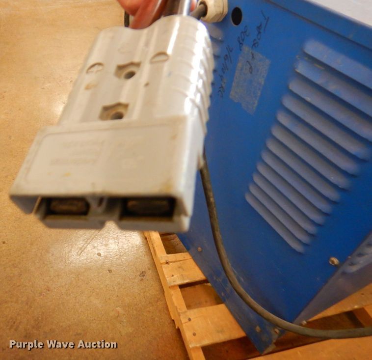 image for item DP4198 2015 Yale NR045AANL36SE089  forklift