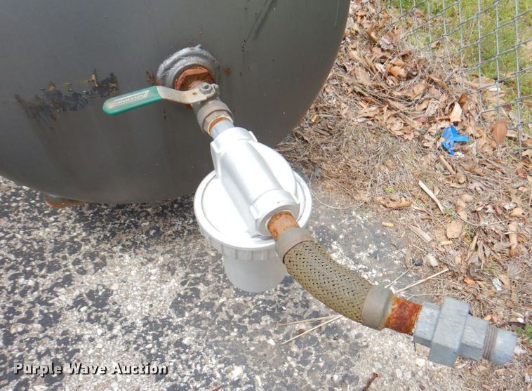 image for item DP4199 Champion HR10-12  air compressor