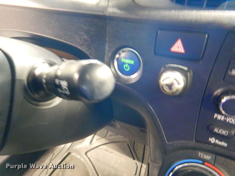 image for item DP4202 2014 Toyota Prius C