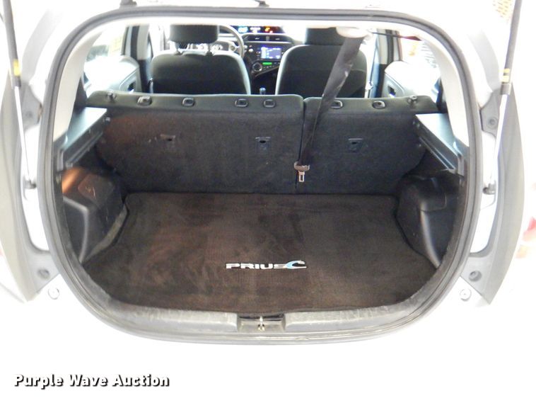 image for item DP4202 2014 Toyota Prius C