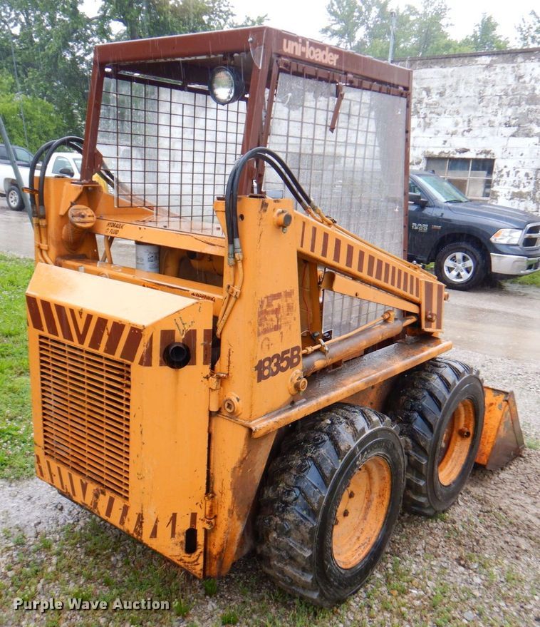 image for item DP4207 1985 Case 1835B  skid steer loader