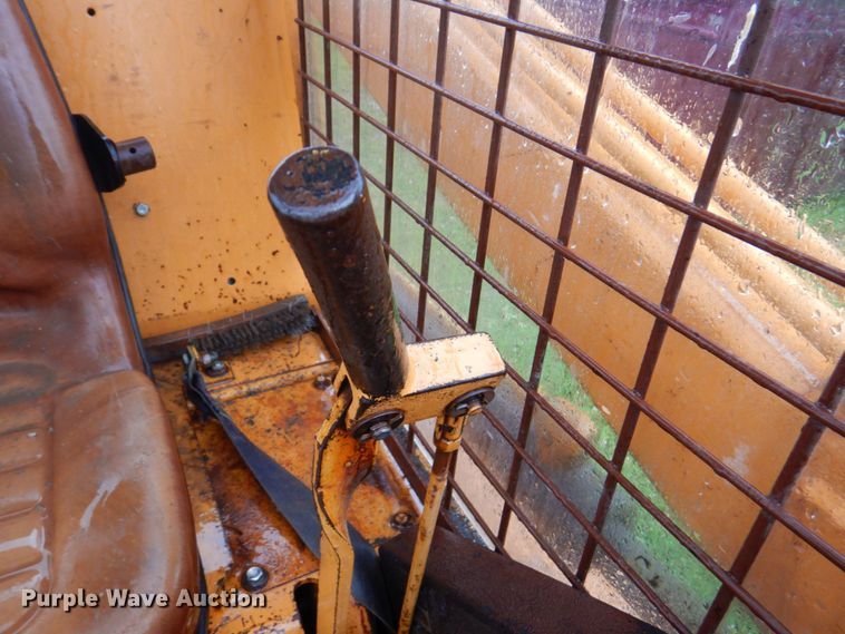 image for item DP4207 1985 Case 1835B  skid steer loader