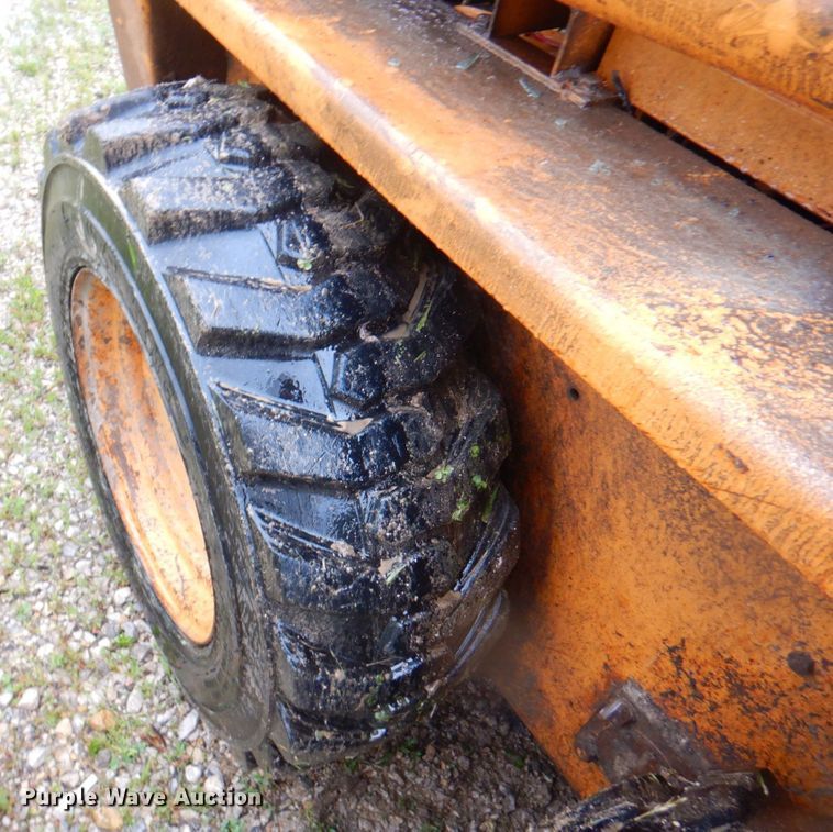 image for item DP4207 1985 Case 1835B  skid steer loader