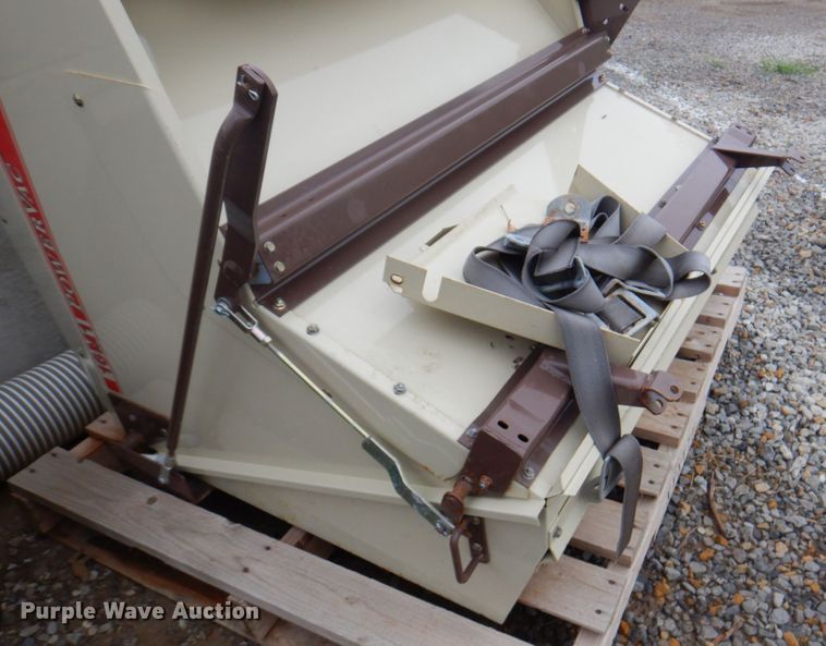 image for item DP4219 Grasshopper 16M1  PowerVac grass collector