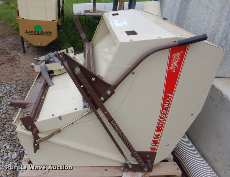 image for item DP4219 Grasshopper 16M1  PowerVac grass collector