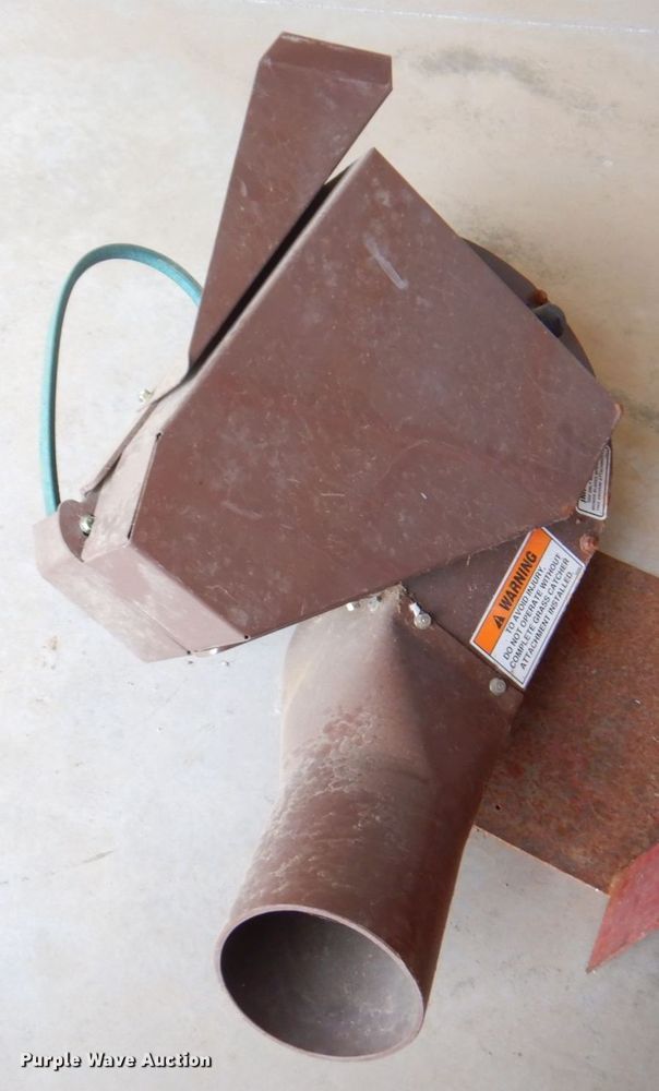 image for item DP4219 Grasshopper 16M1  PowerVac grass collector