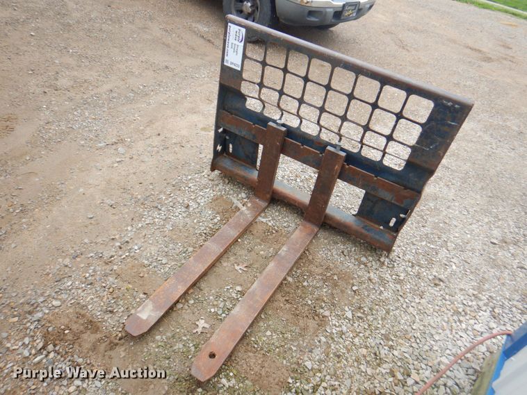 image for item DP4223 Bobcat  skid steer forks