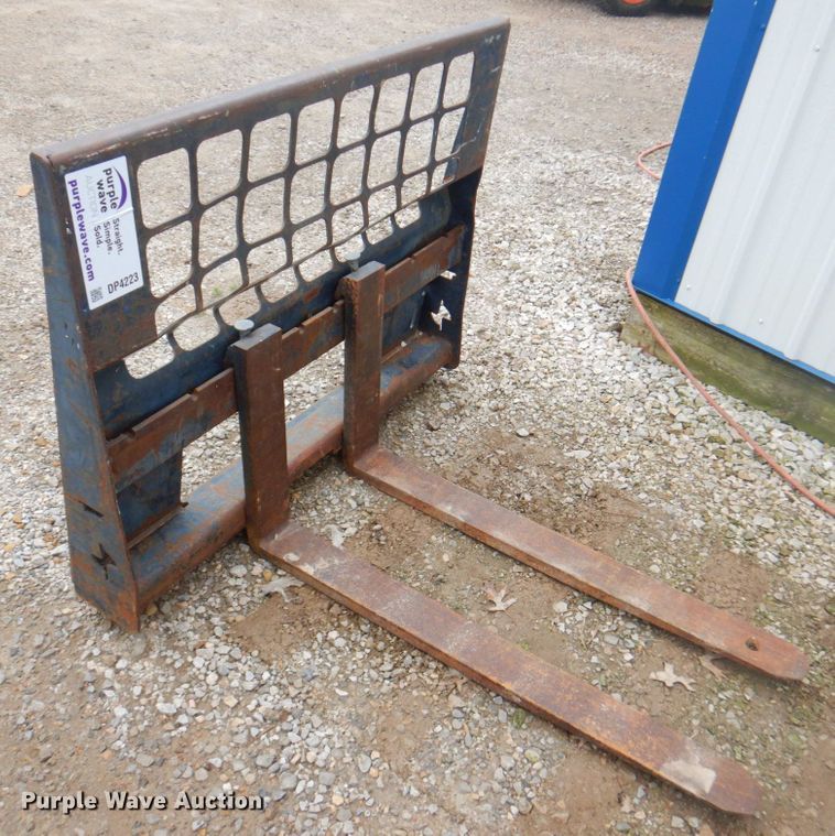 image for item DP4223 Bobcat  skid steer forks