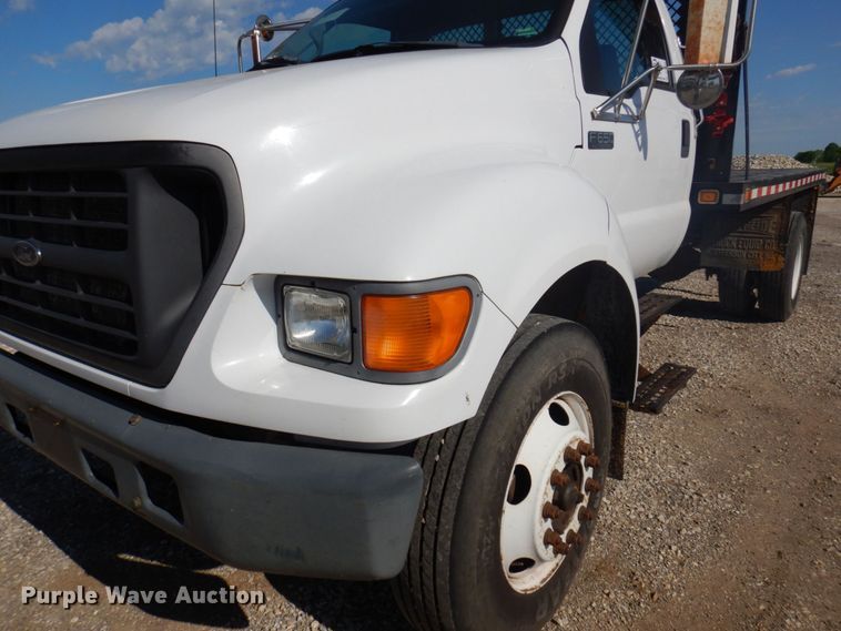 image for item DP5480 2003 Ford F650 Super Duty XL  flatbed truck