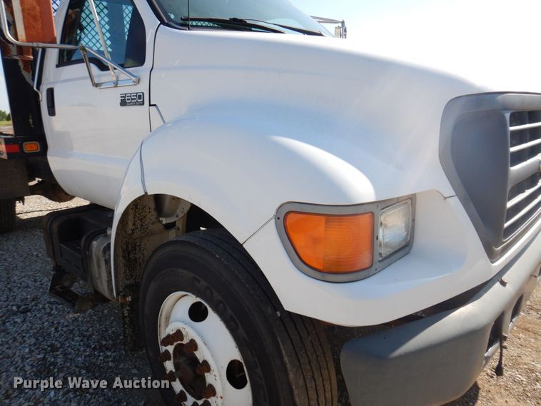 image for item DP5480 2003 Ford F650 Super Duty XL  flatbed truck