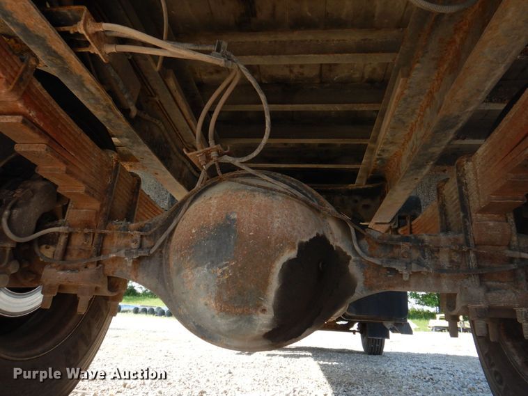 image for item DP5480 2003 Ford F650 Super Duty XL  flatbed truck