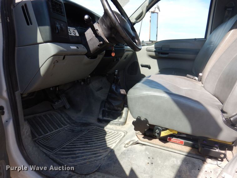 image for item DP5480 2003 Ford F650 Super Duty XL  flatbed truck