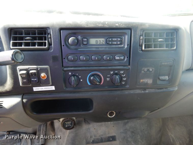 image for item DP5480 2003 Ford F650 Super Duty XL  flatbed truck