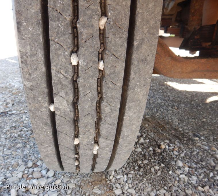 image for item DP5480 2003 Ford F650 Super Duty XL  flatbed truck