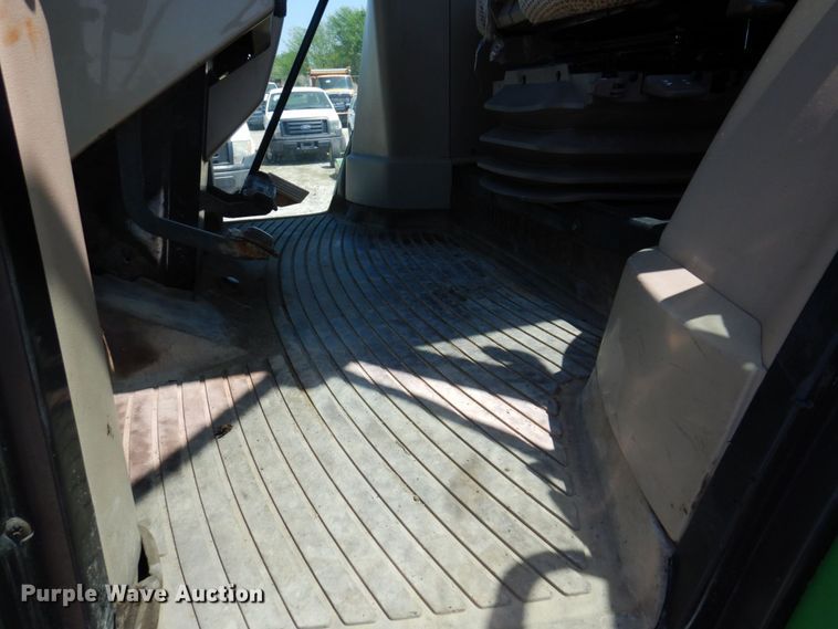 image for item DP5487 John Deere 6615  MFWD tractor