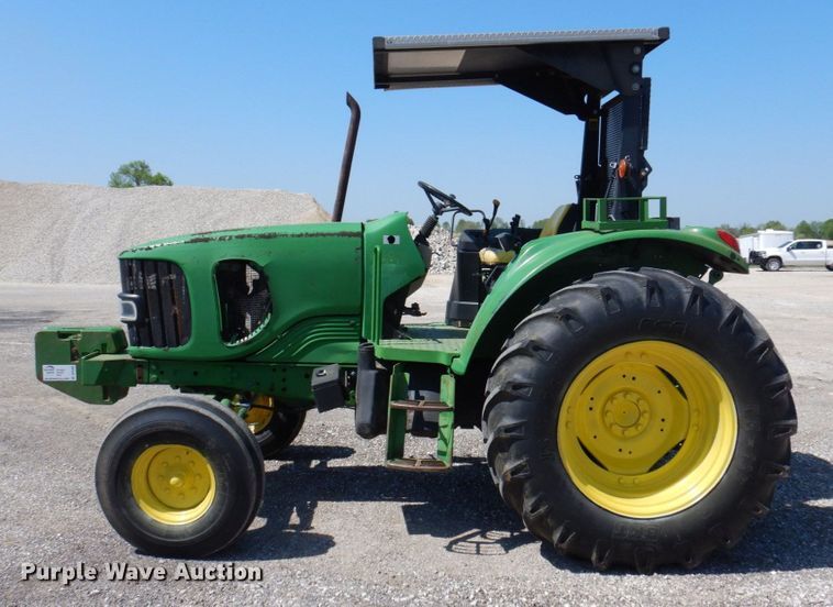 image for item DP5488 2002 John Deere 6420  tractor