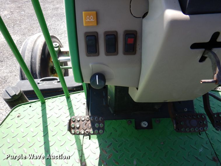 image for item DP5488 2002 John Deere 6420  tractor