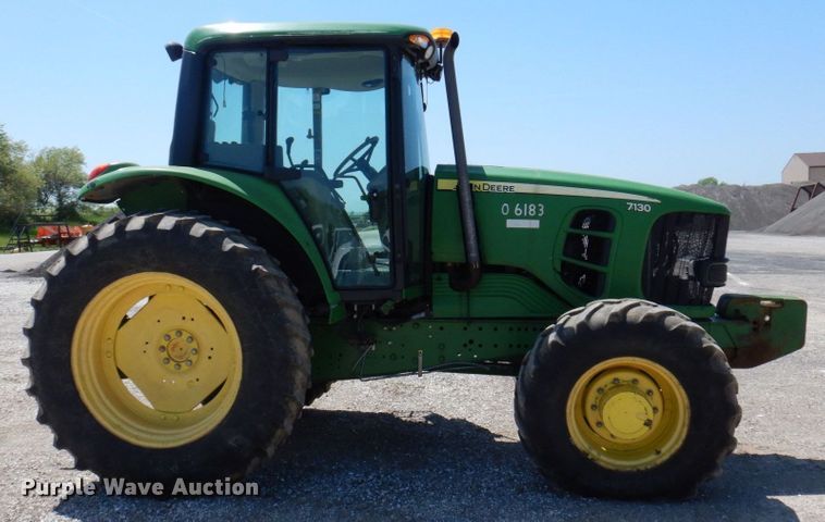 image for item DP5492 John Deere 7130  MFWD tractor