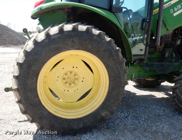 image for item DP5492 John Deere 7130  MFWD tractor