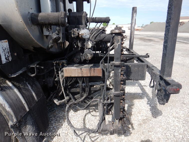 image for item DP5496 2005 Chevrolet C7500  oil distributor truck