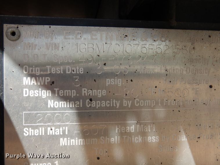 image for item DP5496 2005 Chevrolet C7500  oil distributor truck