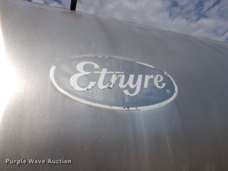 image for item DP5496 2005 Chevrolet C7500  oil distributor truck