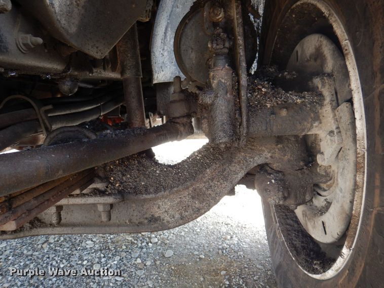 image for item DP5496 2005 Chevrolet C7500  oil distributor truck