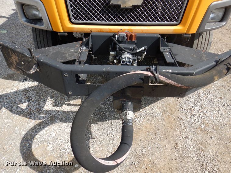 image for item DP5496 2005 Chevrolet C7500  oil distributor truck