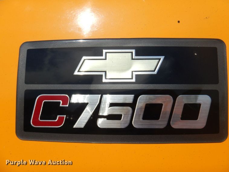 image for item DP5496 2005 Chevrolet C7500  oil distributor truck