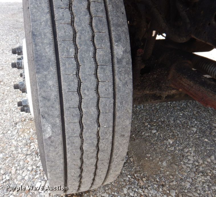 image for item DP5496 2005 Chevrolet C7500  oil distributor truck