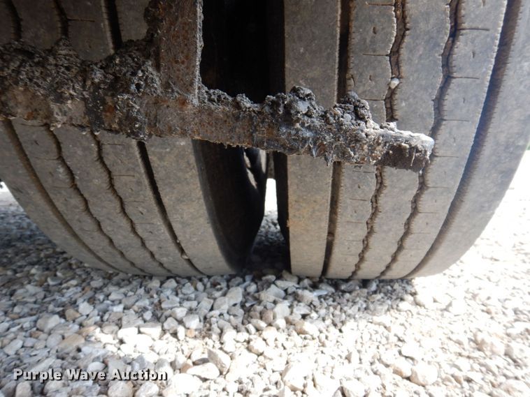 image for item DP5496 2005 Chevrolet C7500  oil distributor truck