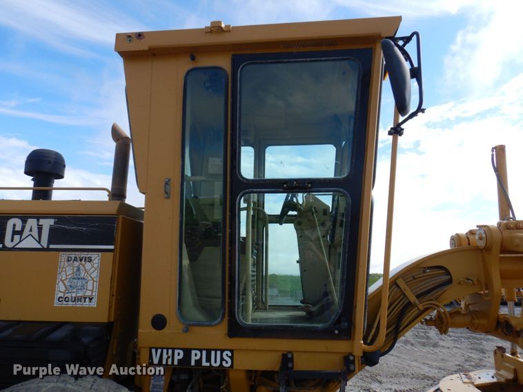 image for item DP5546 2005 Caterpillar 140H VHP  motor grader