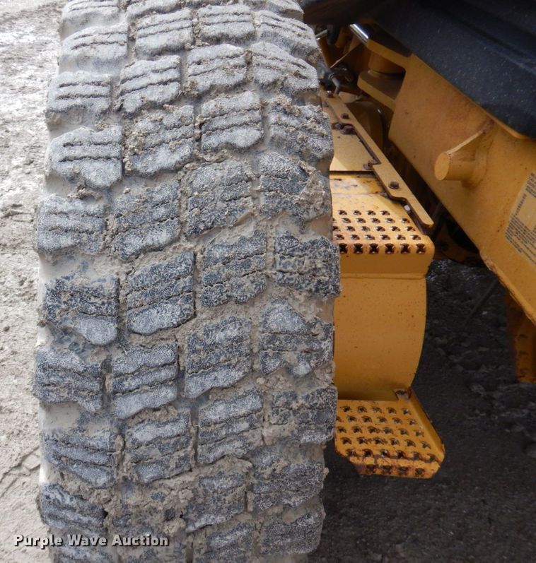 image for item DP5546 2005 Caterpillar 140H VHP  motor grader