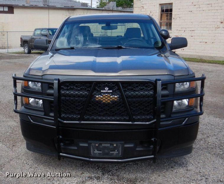 image for item DP5547 2015 Chevrolet Silverado 1500  Crew Cab pickup truck